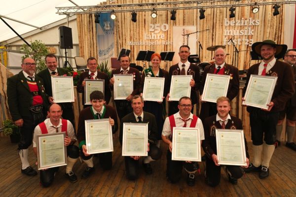 bezirksmusikfest2023-slideshow8-1791B34E5-248E-F83D-E223-1C2D24C752C1.jpg